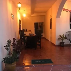 Pensión Jardines