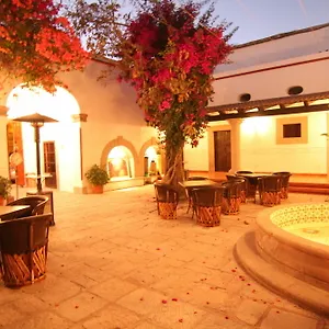 Hotel Del Villar